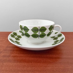 Gustavsberg Berså. Rare large breakfast cup with saucer, vintage production. Designed by Stig Lindberg, Sweden 1960s.