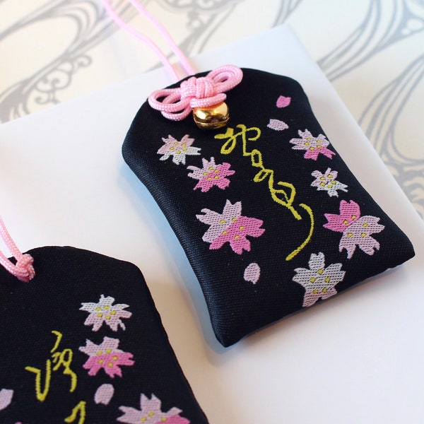 Japanese OMAMORI | Love & Relationships | Lucky Charm / Talisman | Lucky Amulet | Good Luck Charms | Shinto Gift | Sakura | Happiness