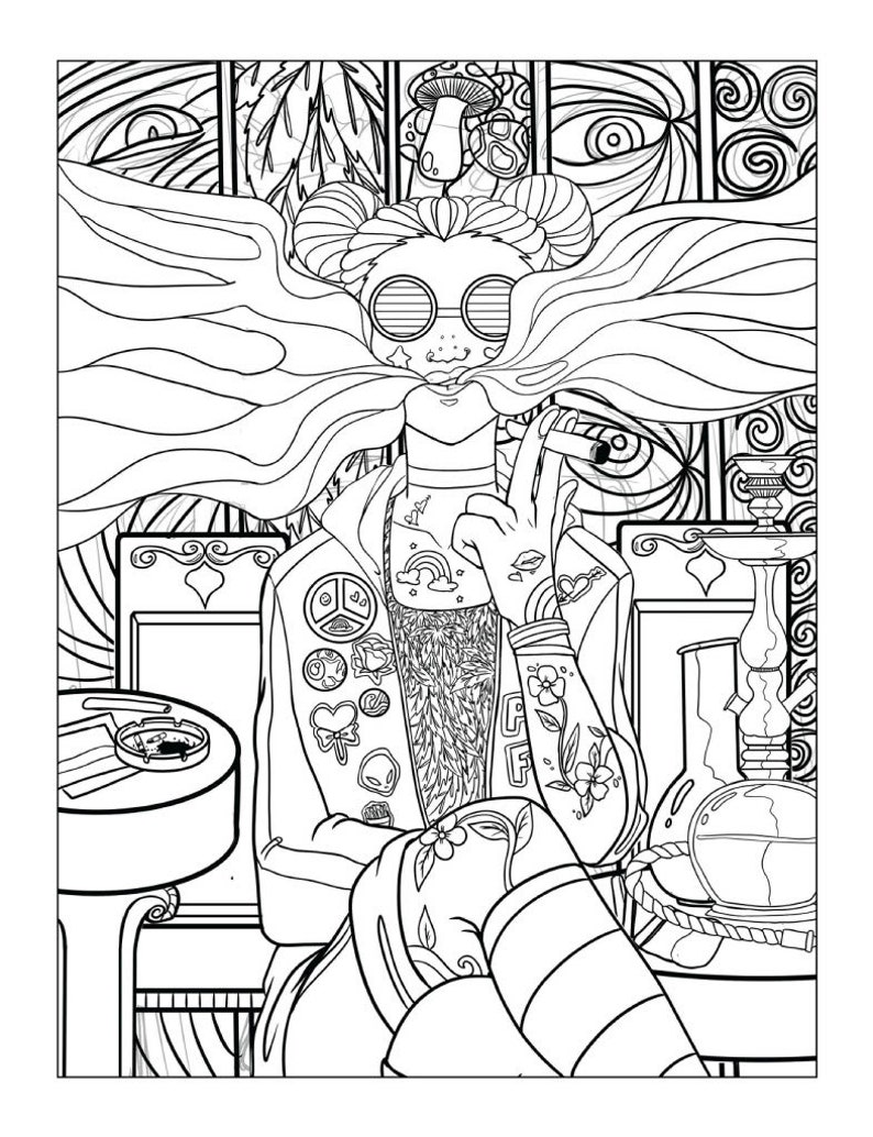 Puede incluir: Una ilustraci&oacute;n en blanco y negro de una persona con el pelo largo que lleva gafas de sol, una chaqueta con parches y pantalones con dise&ntilde;os florales. La persona est&aacute; sentada en una silla y sostiene un cigarrillo en la mano. Hay una pipa de agua en el fondo.