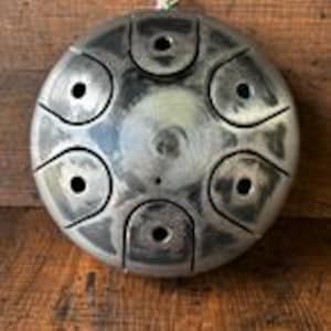 Mini Steel Tongue Drum in Free Scale – 6-Note &quot;Propanota&quot; with Built-in Bell – Palm-sized Hand Drum