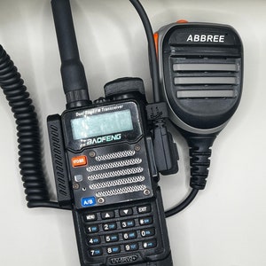 Baofeng UV5R RadioGuard Pro - Befestigung 3D Gedruckter Vollkäfig für Radio-Enthusiasten: Einfaches Aufschieben mit Schrauben