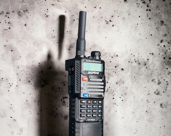 Protezione PTT Baofeng UV-5R / UV5Rv2+: stampata in 3D, realizzata per funzionare con le radio UV5R, dotata di viti, facile da installare, design slip-on