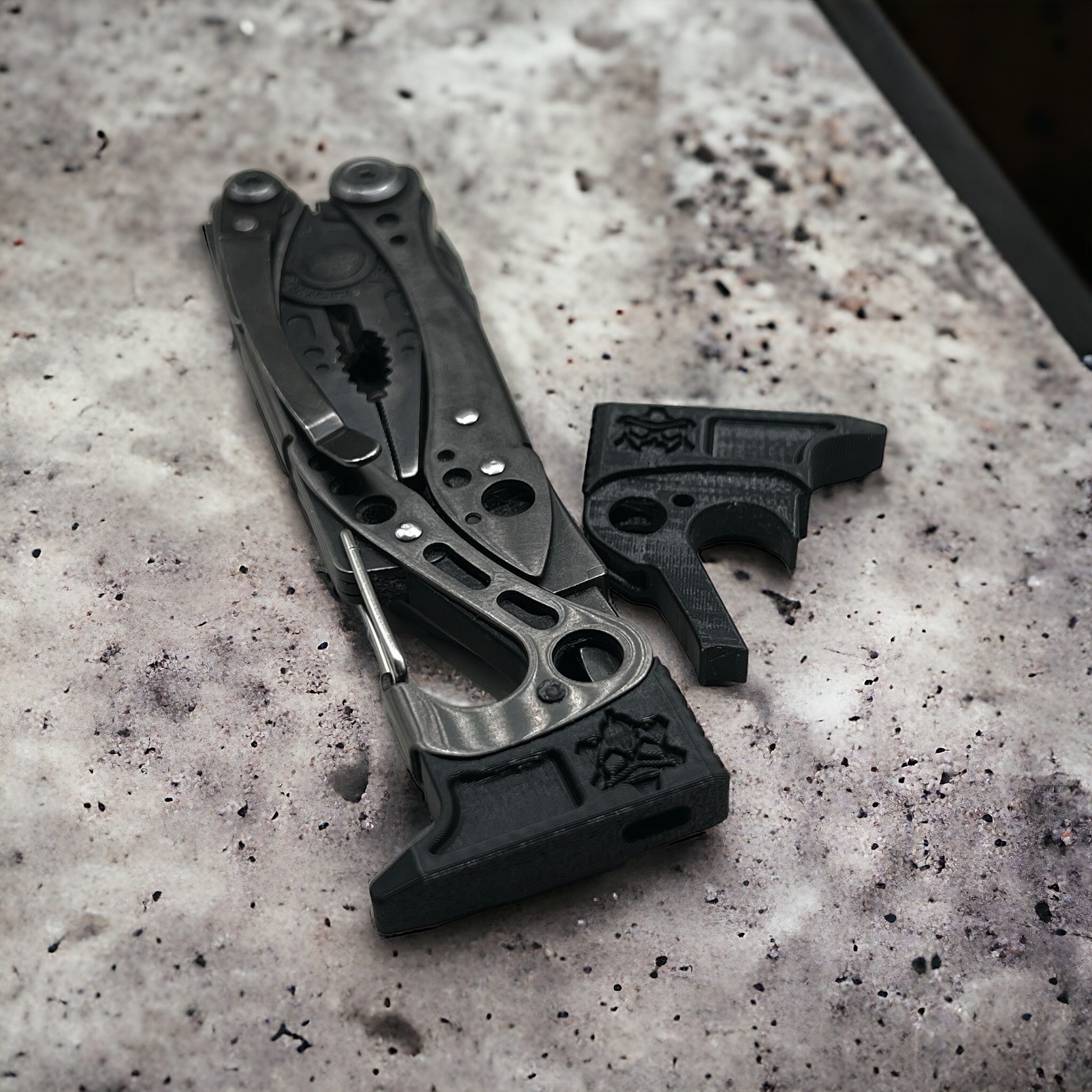 Leatherman Skeletool Impact Head with Bit Holder - Attachment for Enhanced Versatility, Tool Functionality, and Convenient Bit Storage