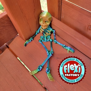 Articulated Skeleton - Perfect for Anatomy Enthusiasts and Halloween Decor - 3D Printed Decoration