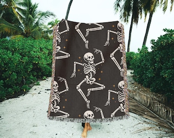 Skeleton Blanket Halloween Throw Blanket Spooky Vibes Horror Movie Blanket Whimsigoth Decor Dancing Skeletons