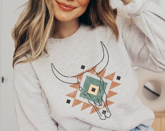 Aztec Cow Skull Sweatshirt South Western Graphic Crewneck Vintage Print Shirt Country Music Cowgirl Shirt Longhorn Skull Desert Sweatshirt
