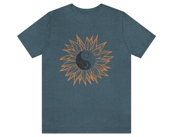 陰陽ひまわりシャツ ワイルドフラワーTシャツ 陰陽太陽と月良い