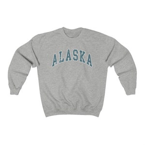 Alaska Sweatshirt Vintage College Sweatshirt Preppy Crewneck Nature Shirt Wilderness Sweater Mountain Sweatshirt Retro Alaska Shirt image 6