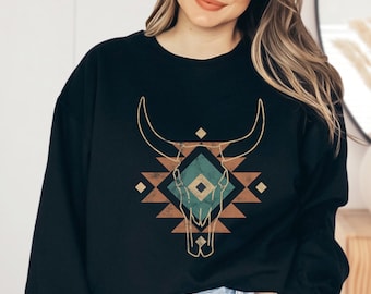 Aztec Cow Skull Sweatshirt South Western Graphic Crewneck Vintage Print Shirt Country Music Cowgirl Shirt Longhorn Skull Desert Sweatshirt