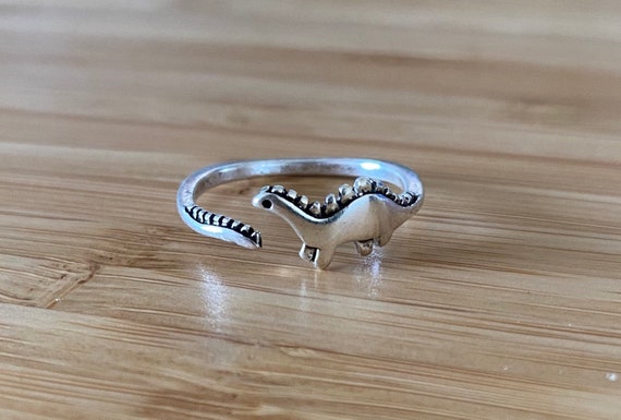 Sterling silver dinosaur ring deals