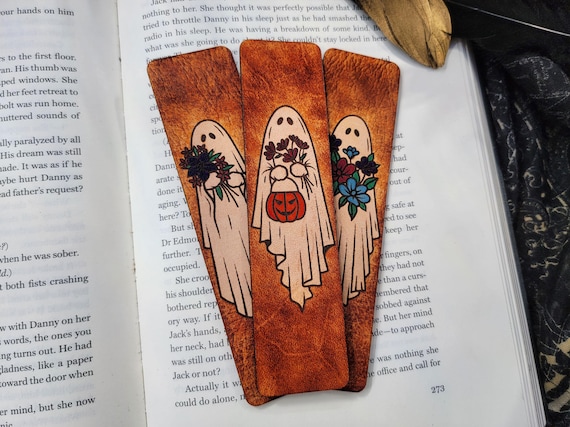 Ghost Bookmark | Spooky Halloween Bookmark | Gift for Book Lover | Creepy Horror Bookmark | Cute Gothic Bookmark | Pumpkin Flower Bookmark