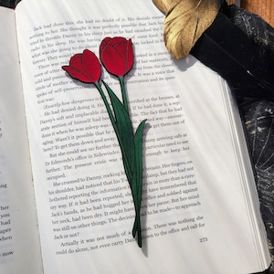 Tulip Flower Bookmark | Spring Wildflower Bookmark | Unique Gift for Book Lovers | Leather Botanical Bookmark | Cute Floral Bookmark for Her