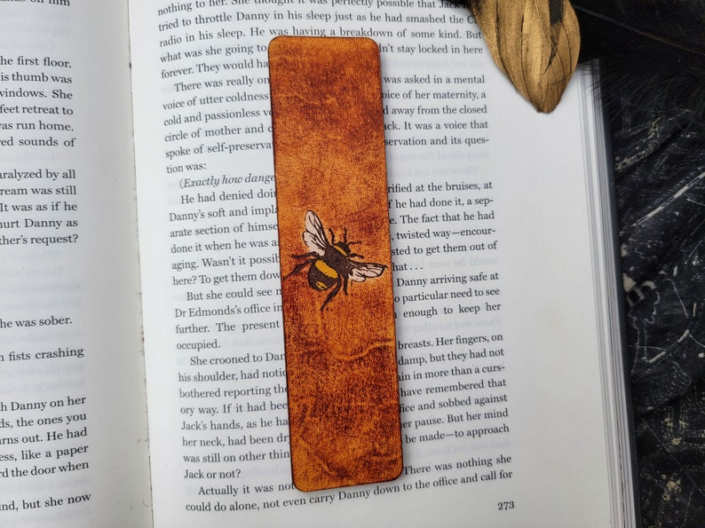 Bee Bookmark Insect Bookmark Unique Nature Leather Bookmark Bookish Gift Bumble Bee Bookmark Gift for Book Lover Cute Bookmark image 1