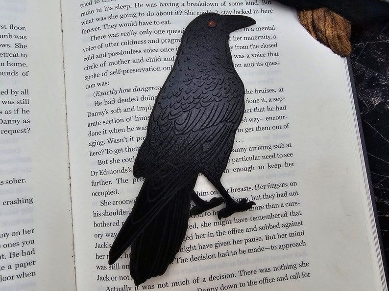 Raven Bookmark Leather Gothic Bird Bookmark Bookish Gift for Reader Black Crow Bookmark Halloween Bookmark Gift for Book Lovers image 2