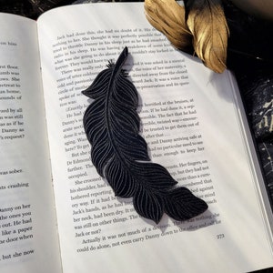 Feather Leather Bookmark | Horror Goth Black Crow Realistic Feather Bookmark | Unique Gift for Book Lover | Spooky Raven Bookmark