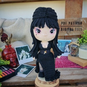 Anleitung: Gothic Diva Amigurumi Häkelanleitung – Mistress of the Dark Doll – PDF-Anleitung – Digitaler Download