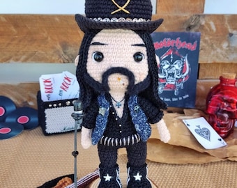 Tutorial: The God of Metal Amigurumi Pattern