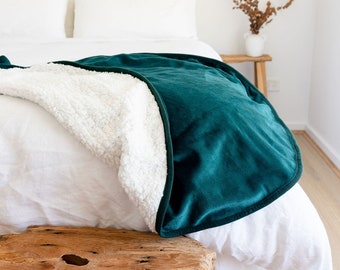 waterproof throw for bed