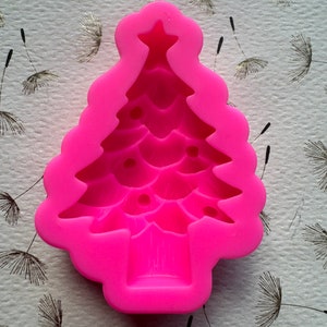Evergry Christmas Holiday Tree Silicone Mold 2.1” Tall 1.5”Wide .6”Depth