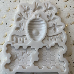 Bee Silicone Mold for Baking, Resin, Candy, Clay, Embed, Soap, Jewelry, A123
