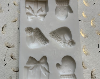 Petite Christmas Gifts Santa Hat and Mittens Silicone Mold 3D largest measures 1”  .5”Depth