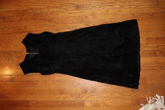 60s Black Velvet Dress- Medium - image 6