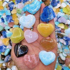 600 Mini Gemstone Hearts: Mixed Healing Crystals, 35 mm