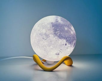 Moon Lamp - 3D Moon Lamp with Golden Base - Elegant and Ambient Light