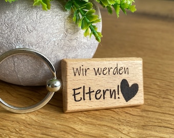 Schlüsselanhänger mit Gravur wir werden Eltern Geburt überraschung Geschenk  personalisiert nachhaltig Geschenkidee in Deutschland Geburt