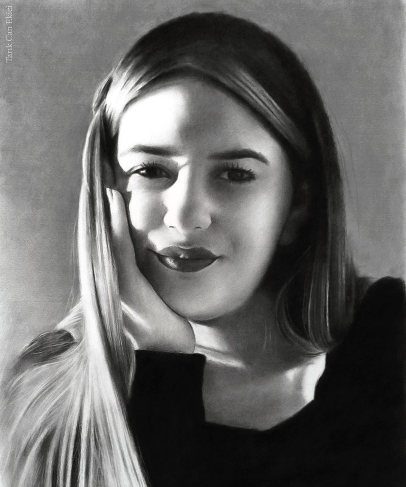 Custom charcoal portrait from photo, handmade personalized realistic drawing, Original hand-made drawing. zdjęcie 10