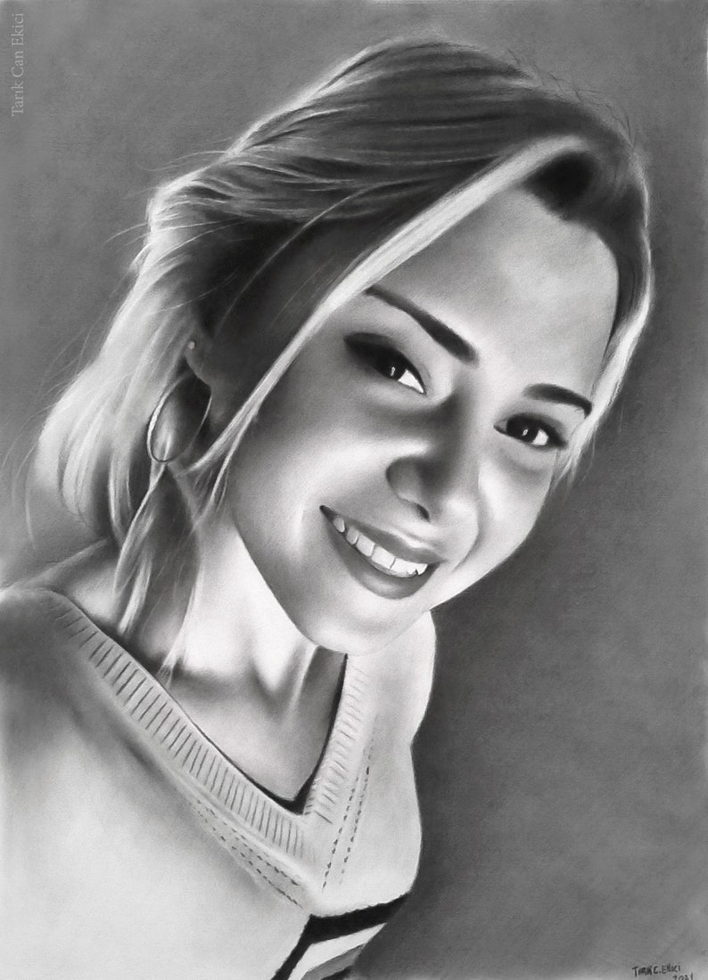 Custom charcoal portrait from photo, handmade personalized realistic drawing, Original hand-made drawing. zdjęcie 3