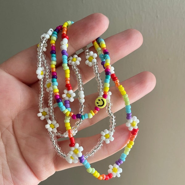 Rainbow Bead Anklet, Daisy Bead Bracelet, Stretchy Anklet, Summer Jewelry, Beach Anklet, Body Jewelry, Daisy Chain Anklet