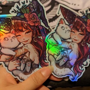 Ilustración original hecha a mano Anime Arte gótico Adhesivo - Serie Bruja con gato Adhesivo holográfico y mate con protección UV