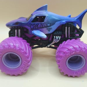 Monster Jam Megalodon 1:64 Diecast Custom Dyed Purple Blue Ombre Spin Master image 2