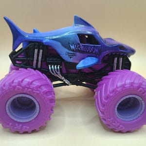 Monster Jam Megalodon 1:64 Diecast Custom Dyed Purple Blue Ombre Spin Master image 3