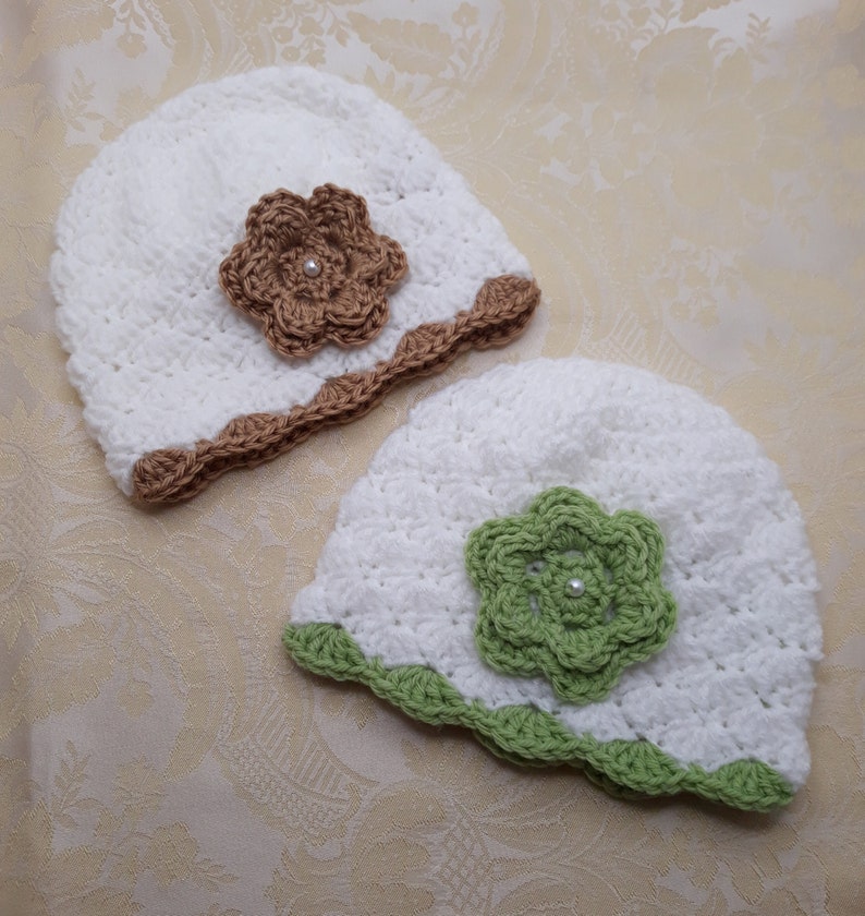 White Baby Hat With Flower, Preemie Baby Girl Hat Crochet, Baby Hospital Cap, Crochet Baby Beanie with Flower, Newborn Soft Hat,Newborn Gift image 4