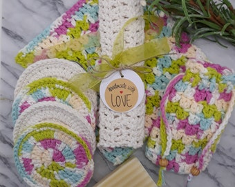 Crochet Spa Gift Set, Handmade Shower Gift Set for Her, Women Wellness, Soap Saver Bag, Face Pads, Washcloth, Netting Gift Bag, Gift For Mom