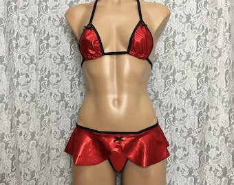 Ensemble de bikini string métallisé rouge métallisé