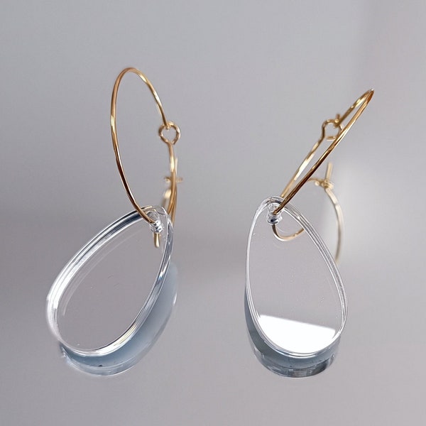 Boucle d'oreille créole doré à l'or fin et sequin goutte argent miroir acrylique