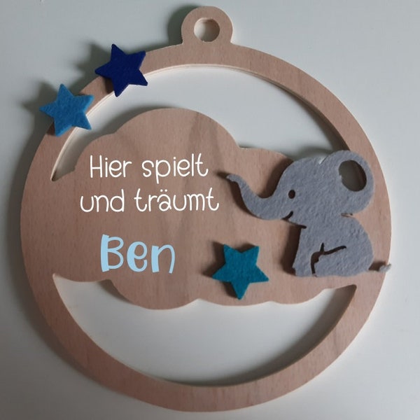 Türschild fürs Kinderzimmer aus Holz "Hier spielt "/ Wolke / Geschenk zur Geburt oder Taufgeschenk | "Elefant"