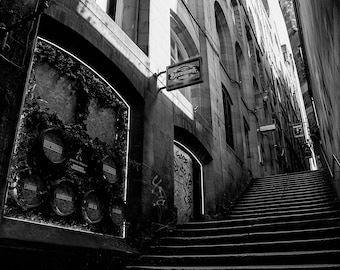 A Royal Mile Close, Edinburgh, Scotland