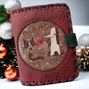 Vegan Leder Geldbörse für Frauen mit Katzen und Hund Design Farbe Burgund - Handgemachtes Geschenk für Frauen - Boho Style - Kartenhalter - Weihnachtsgeschenk