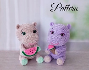 Giocattolo amigurumi di ippopotamo con motivo all'uncinetto. Anguria con motivo all'uncinetto. Gelato con motivo all'uncinetto. Giocattolo con motivi all'uncinetto