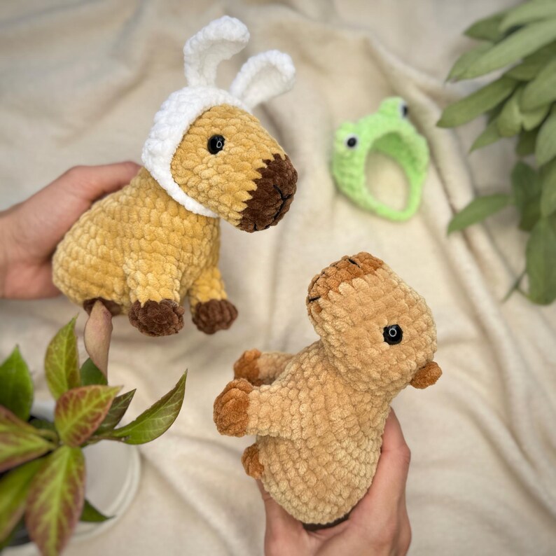 Virkmönster KAPYBARAN MED HATTAR / amigurumi kapybara / virkmönster plyschleksak / pysselleksaker handledning kapybara / Mönster amigurumi plysch bild 2