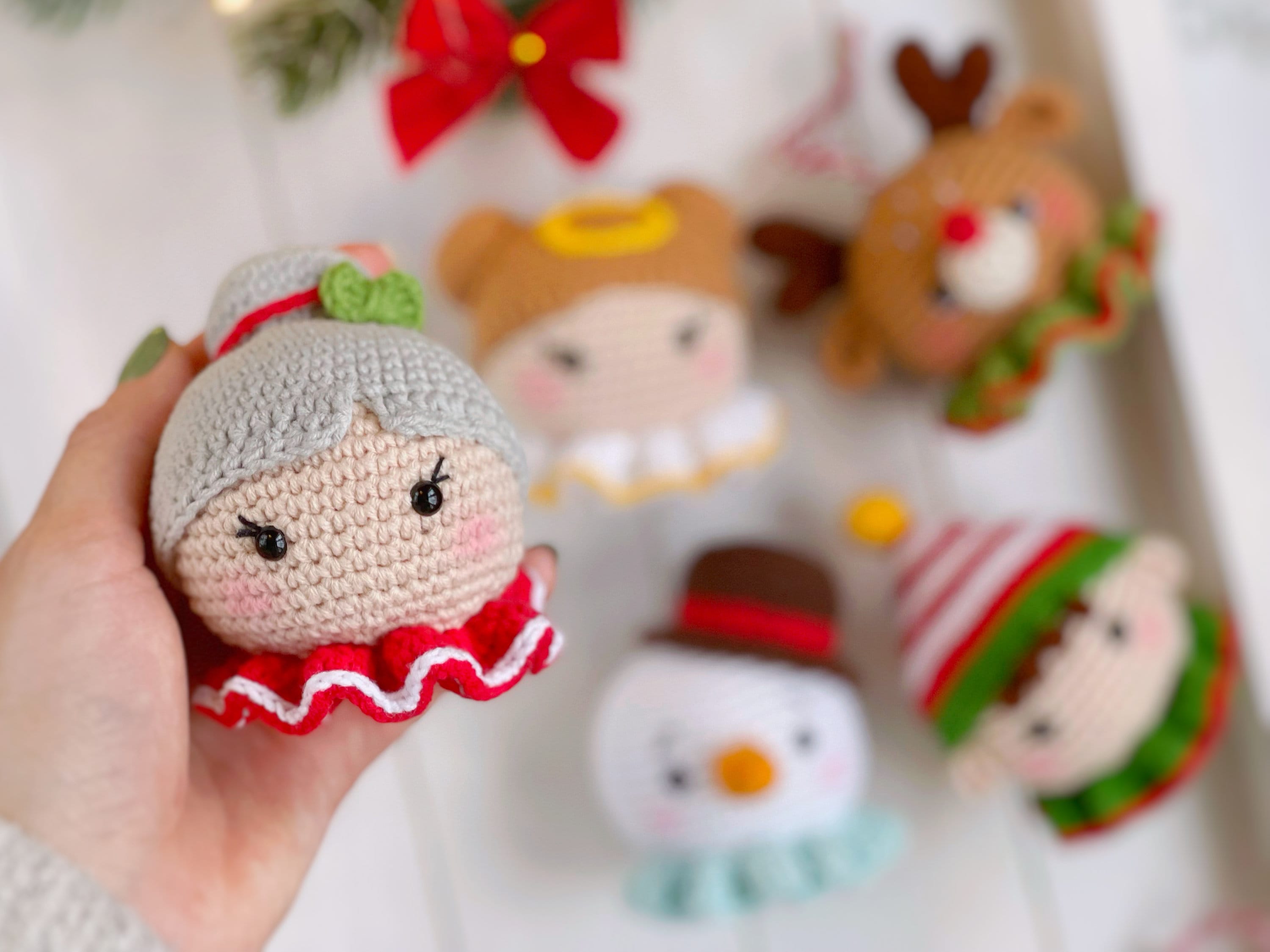 Crochet PATTERN Christmas Decoration: Santa Mrs Claus Elf - Etsy