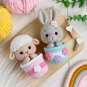 SET DI MOTIVI Amigurumi all'uncinetto Animali pasquali in vaso: coniglietto, pecora, pulcino. Decorazioni pasquali PDF schema facile all'uncinetto, Amigurumi e sonagli immagine 7