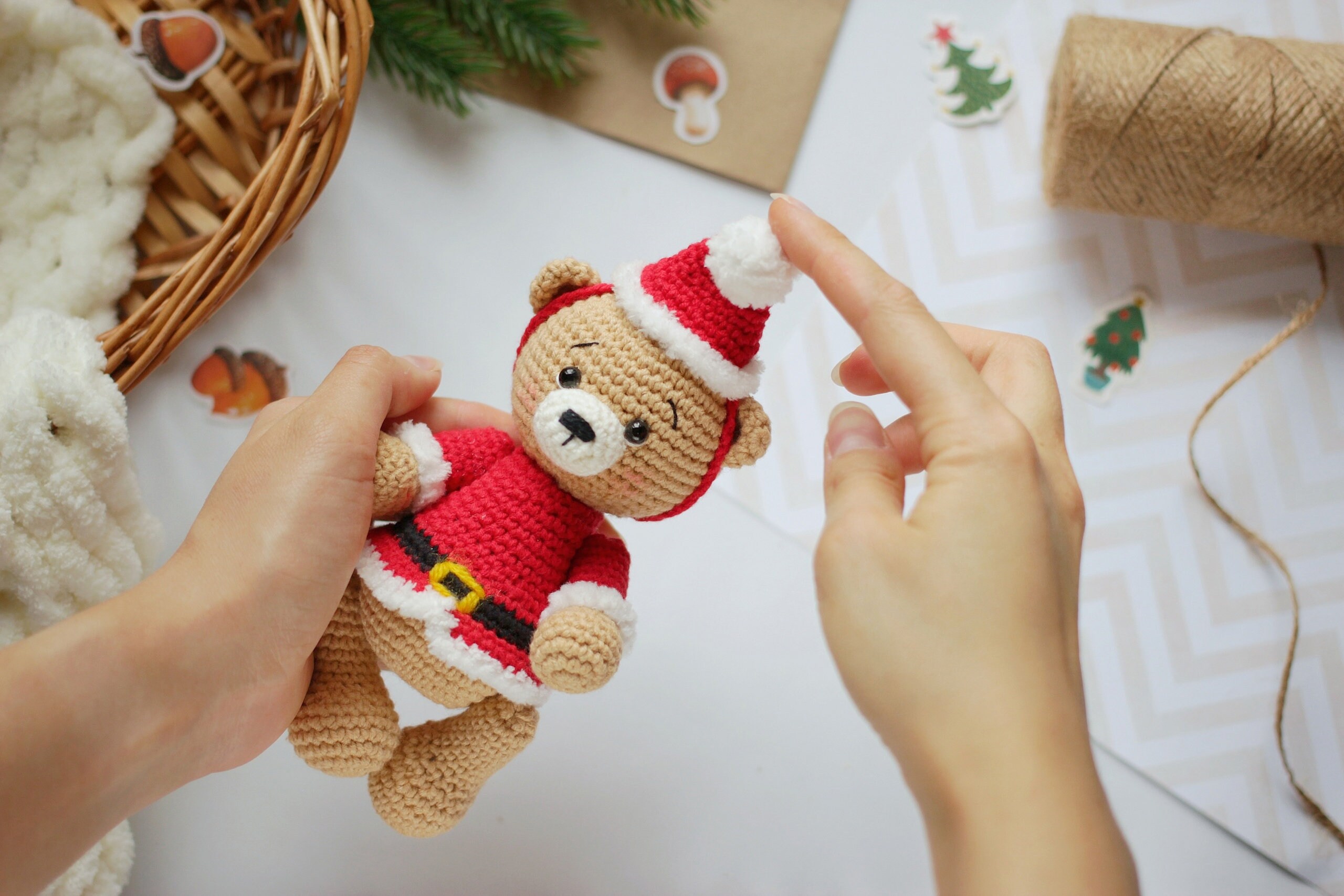 パステルサンタくまちゃん ペア あみぐるみ かぎ針編みパターン サンタ