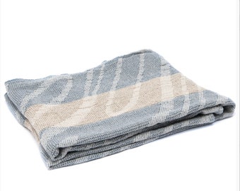 Natural Linen Bath Towel – Stone Washed Soft Waffle Weave Bath Sheet, Flax Sauna & Beach Towel, 30×57 in / 80×145 cm