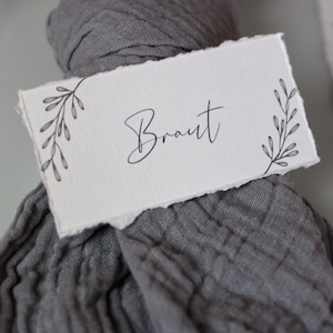 Namensschilder Hochzeit Boho, Zweige, Platzkarten Büttenpapier Optik, gerissene Kanten, Naturpapier, personalisiert