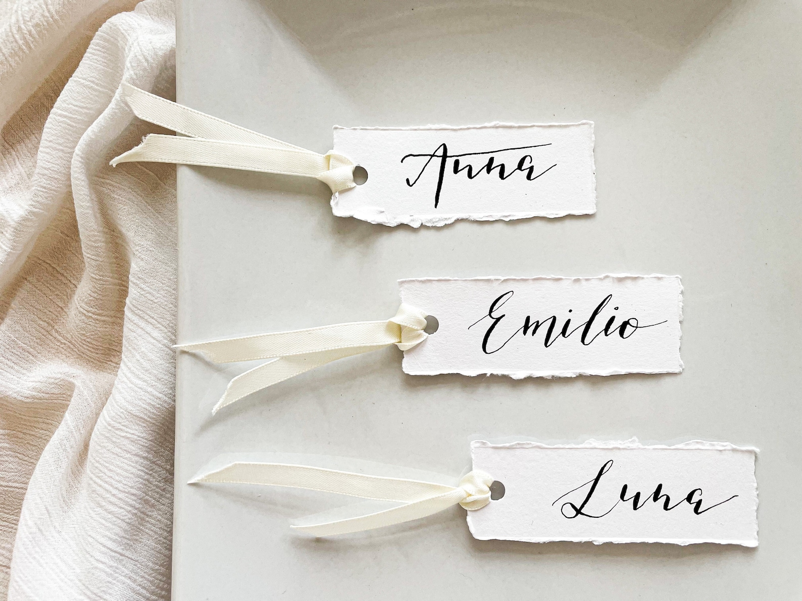 Platzkarten Hochzeit Namensschilder von Hand kalligrafiert Etsy.de